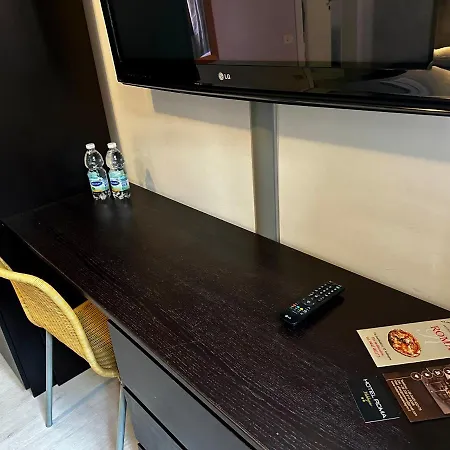 Roma Hotel *