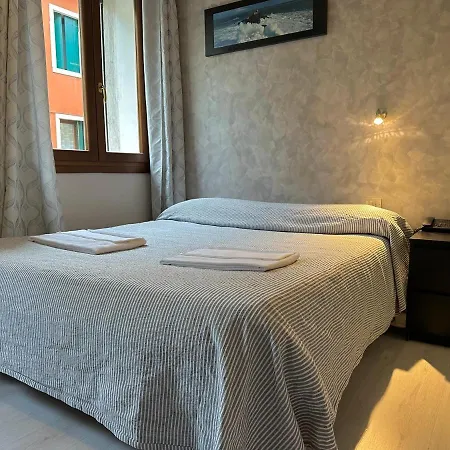 Hotel Roma *